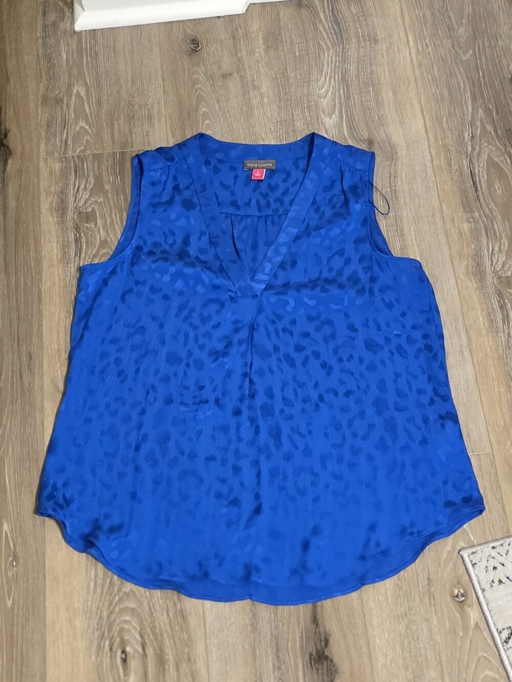 Vince Camuto Cobalt Blue Sleeveless Top W/leopard Print Detail Size SMALL